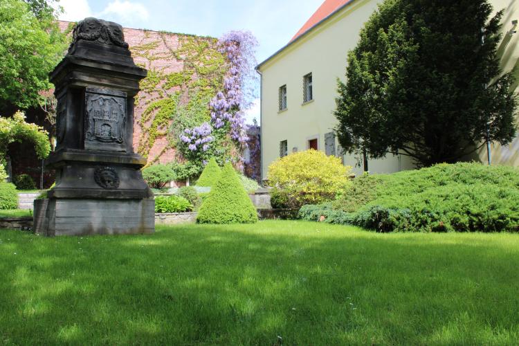(szerokość: 750 / wysokość: 500)